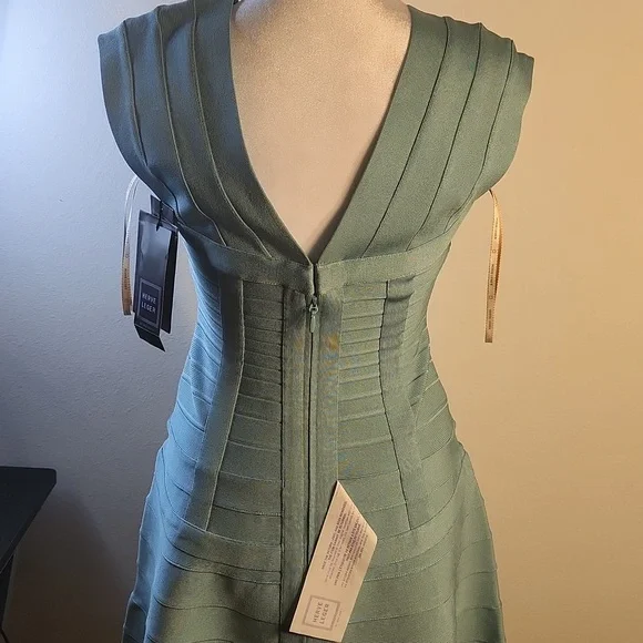 HERVE LEGER "Noma" A-line dress in cascade blue. NWT size medium - Picture 4 of 11